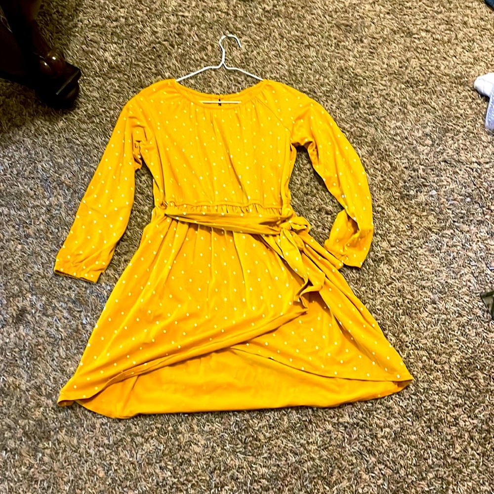 Yellow dress